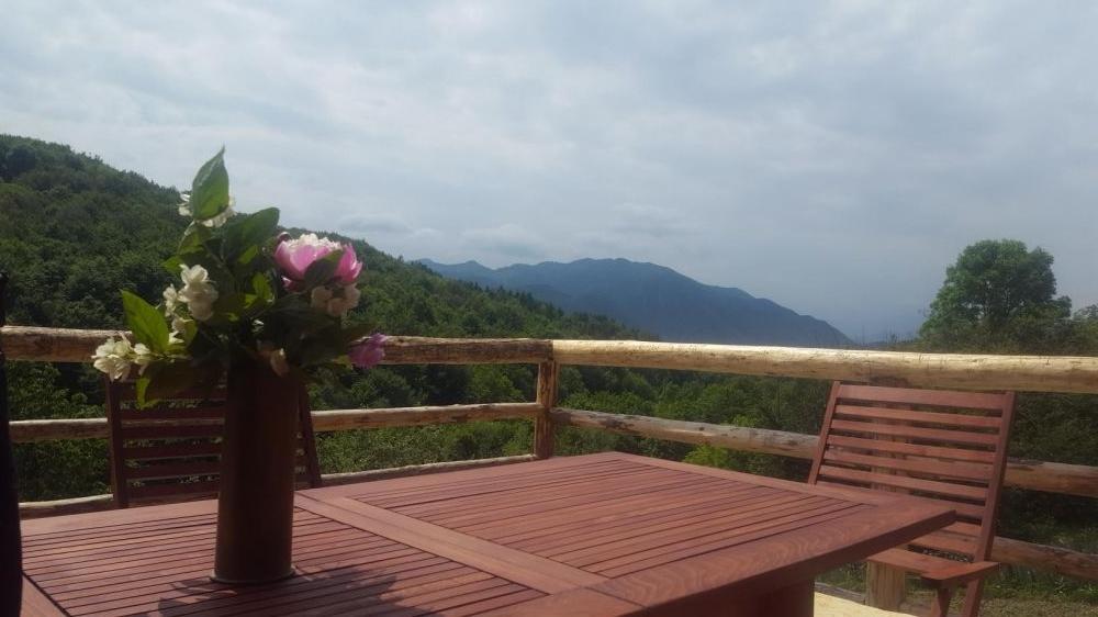 Casa Din Piatra Hotel Poiana  ภายนอก รูปภาพ