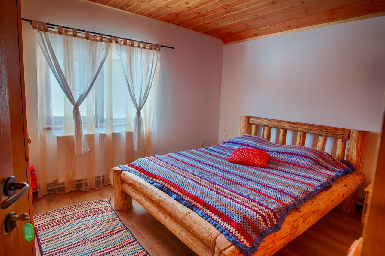 Casa Din Piatra Hotel Poiana  ภายนอก รูปภาพ