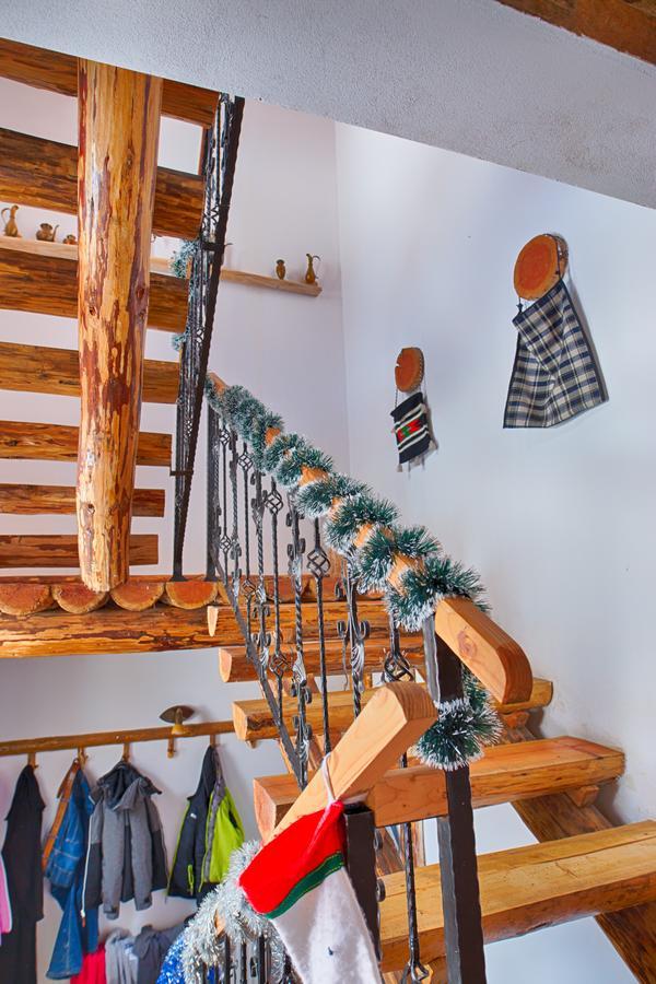 Casa Din Piatra Hotel Poiana  ภายนอก รูปภาพ