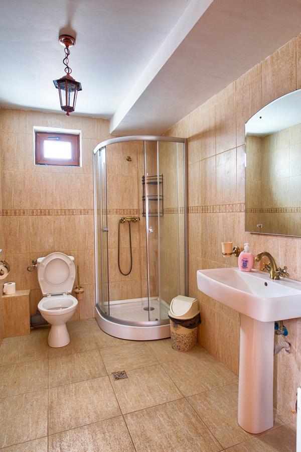 Casa Din Piatra Hotel Poiana  ภายนอก รูปภาพ
