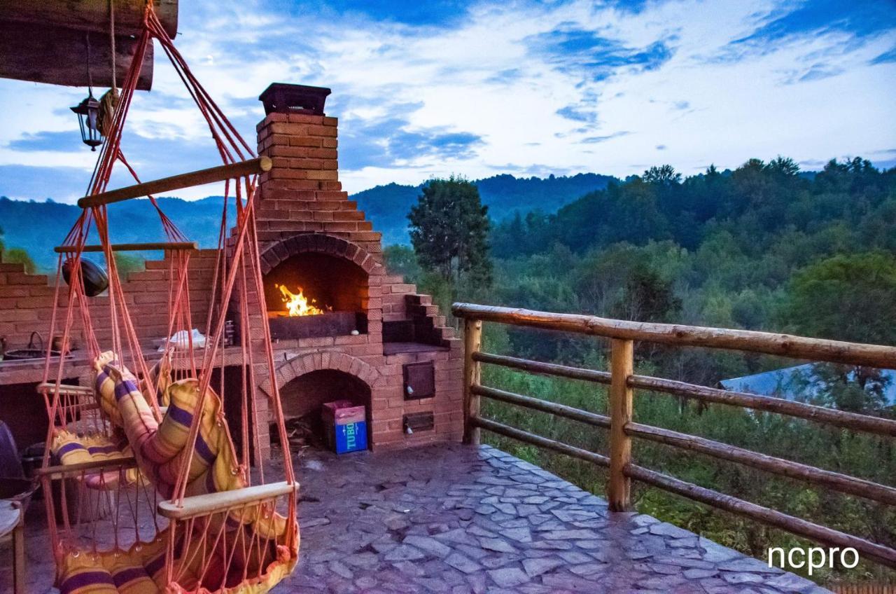 Casa Din Piatra Hotel Poiana  ภายนอก รูปภาพ